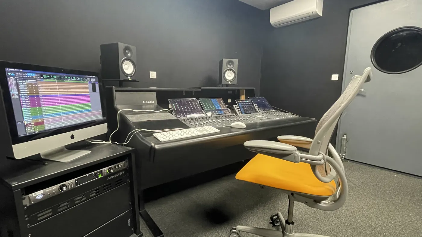 Poste de production audionumérique Avid